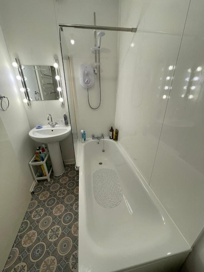 One Bedroom Websters Land Flat - Grassmarket Edinburgh Buitenkant foto